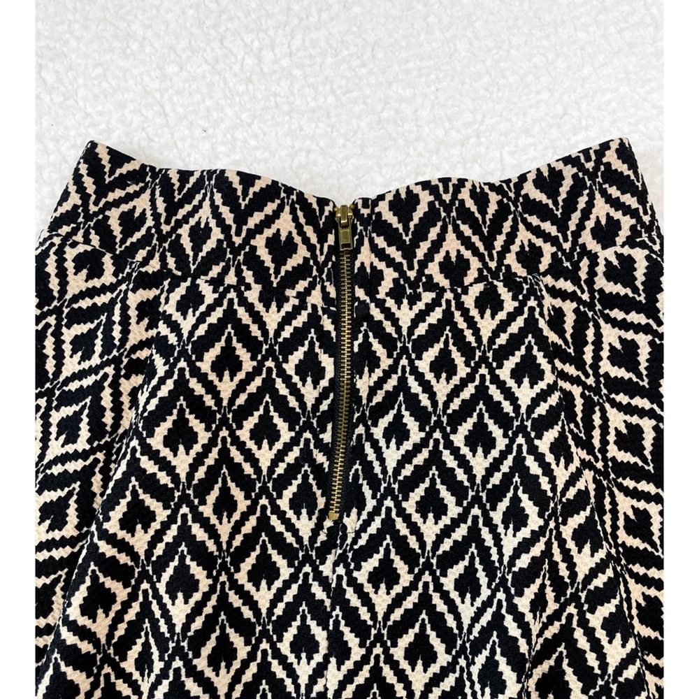 FORA • Tan and Black Geometric Print Skater Mini Skirt, XS - Picture 12 of 16